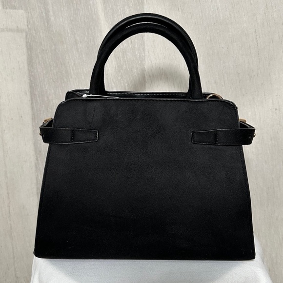 CROSSBODY BAG Black NWT - Picture 1 of 4